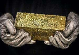 طلای جهانی در آستانه فتح قله ۳ هزار دلاری / یازدهمین رکوردشکنی فلز زرد رقم خورد