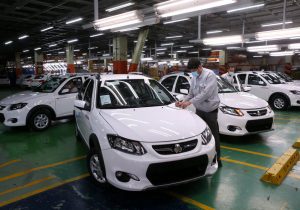 قیمت در بازار خودرو‌های داخلی یخ کرد/ «کوییک‌ R دنده‌ای» در بازار ۱۰ میلیون ارزان شد +جدول‌قیمت