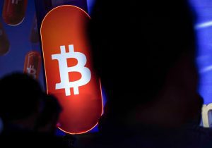 سقوط ۲۸ درصدی بیت‌کوین پس از رکوردزنی تاریخی؛ بحران کریپتو تشدید شد