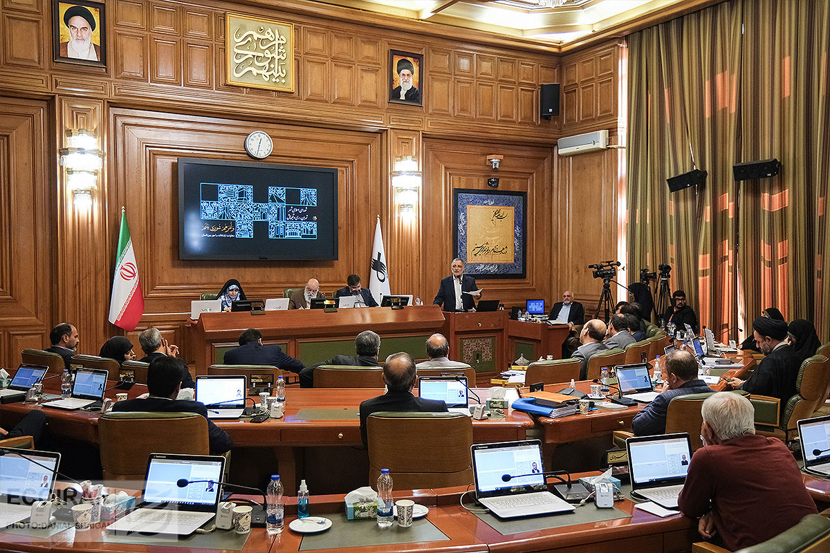 زاکانی تا آخر در شهرداری می ماند؟/سرانجام تحقیق و تفحص از املاک شهرداری