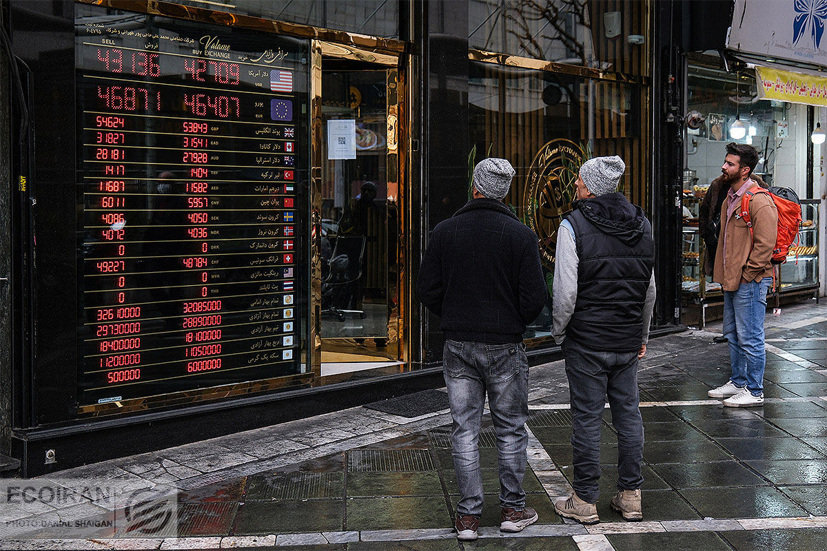 طلای آبشده صدرنشین بازدهی بازار ارز و طلا/ شاخص کل بورس در فاز اصلاح