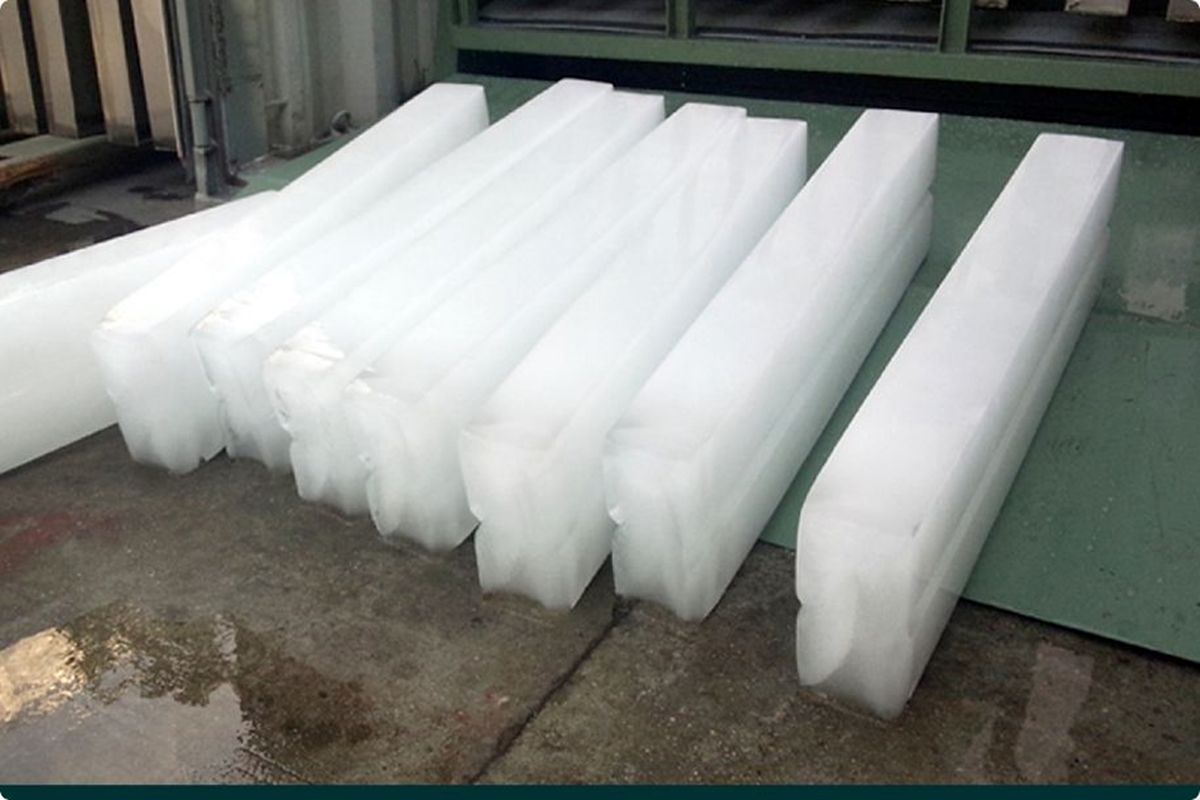 هشدار وزارت بهداشت درباره استفاده از یخ‌های صنعتی در نوشیدنی‌ها