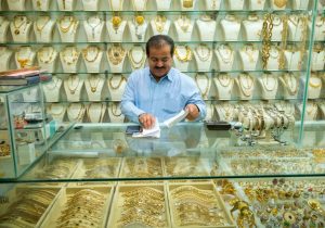 خرید طلا در ۱۳ صفر یک پدیده خرافاتی است