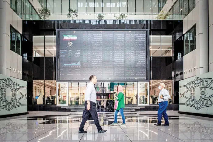 سقوط بازار بورس ۱۳ مرداد | اخبار مهم برای فعالان بازارسرمایه اعلام شد