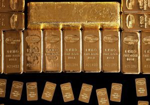 ضعف بازار کار آمریکا به کمک طلا آمد؛ قیمت‌ها نزدیک اوج یک‌هفته‌ای