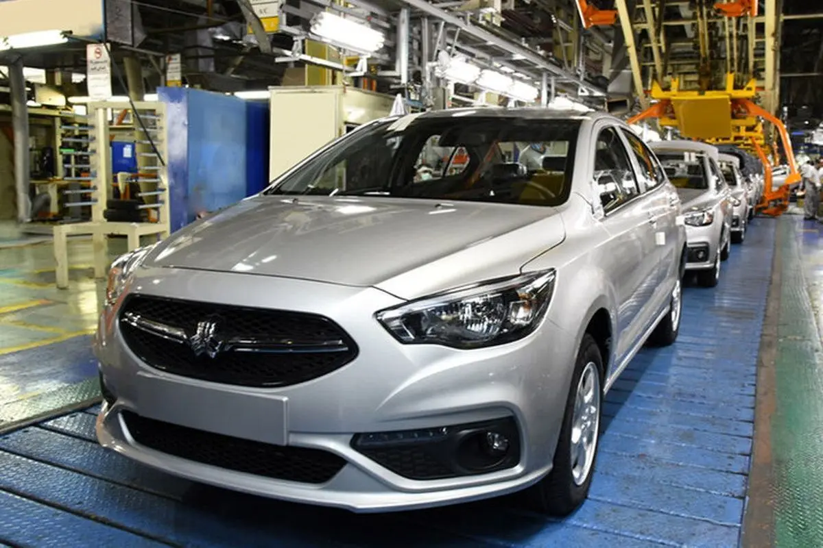 قیمت روز محصولات ایران خودرو و سایپا/ قیمت دنا پلاس، پژو ۲۰۷ و شاهین پلاس امروز چهارشنبه ۱۹ آذر ۱۴۰۴ چقدر شد؟