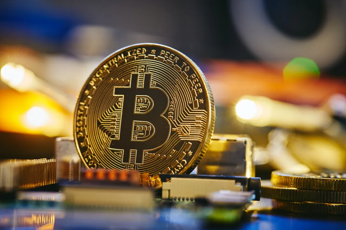 کاهش ۴ درصدی هش‌ریت بیت کوین در دسامبر