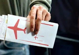 دلار قیمت بلیت هواپیما را گران کرد