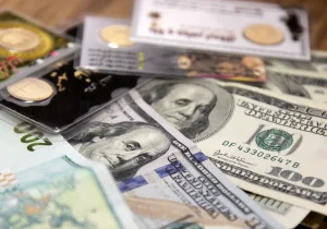 قیمت روز طلا و دلار امروز/ قیمت ها بر مدار کاهش + جدول