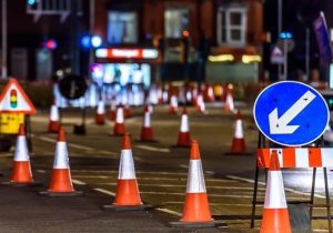 کیمیا صنعت؛ بهترین تولید کننده تابلوهای راهنمایی رانندگی