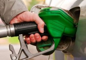 اینفوگرافیک/ ۱۰ راه ساده برای کاهش مصرف سوخت خودرو