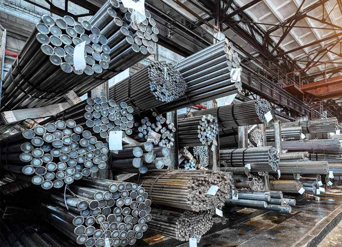 محتکران با اعلام عرضه محصولات فولادی، مجبور به خروج کالاها از انبارها شدند