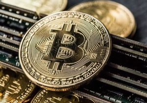 آخرین وضعیت بازار رمزارزها در جهان / قیمت جدید بیت‌کوین مشخص شد