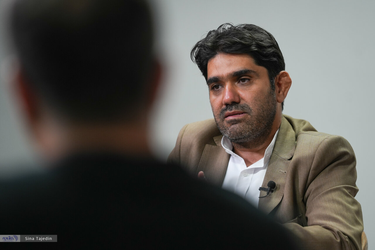 فیلترینگ یکی از سه دلیل اصلی مهاجرت است/ گوشهای «زامبی» حتی هنگام قطع اینترنت بینالملل، مهاجم هستند / «مافیا» نه، آنان «ذینفعان» فیلترینگ هستند فیلترینگ یکی از سه دلیل اصلی مهاجرت است/ گوشهای «زامبی» حتی هنگام قطع اینترنت بینالملل، مهاجم هستند / «مافیا» نه، آنان «ذینفعان» فیلترینگ هستند