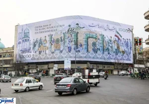 ۲ راهکار برای نجات قدرت خرید مردم / دستمزدها بالا برود یا کالابرگ بیشتر شود؟